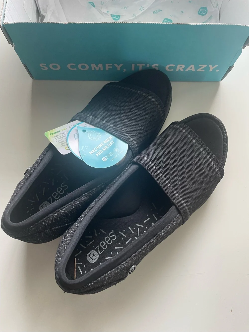 Bzees Women’s Black Slip-On Stretch